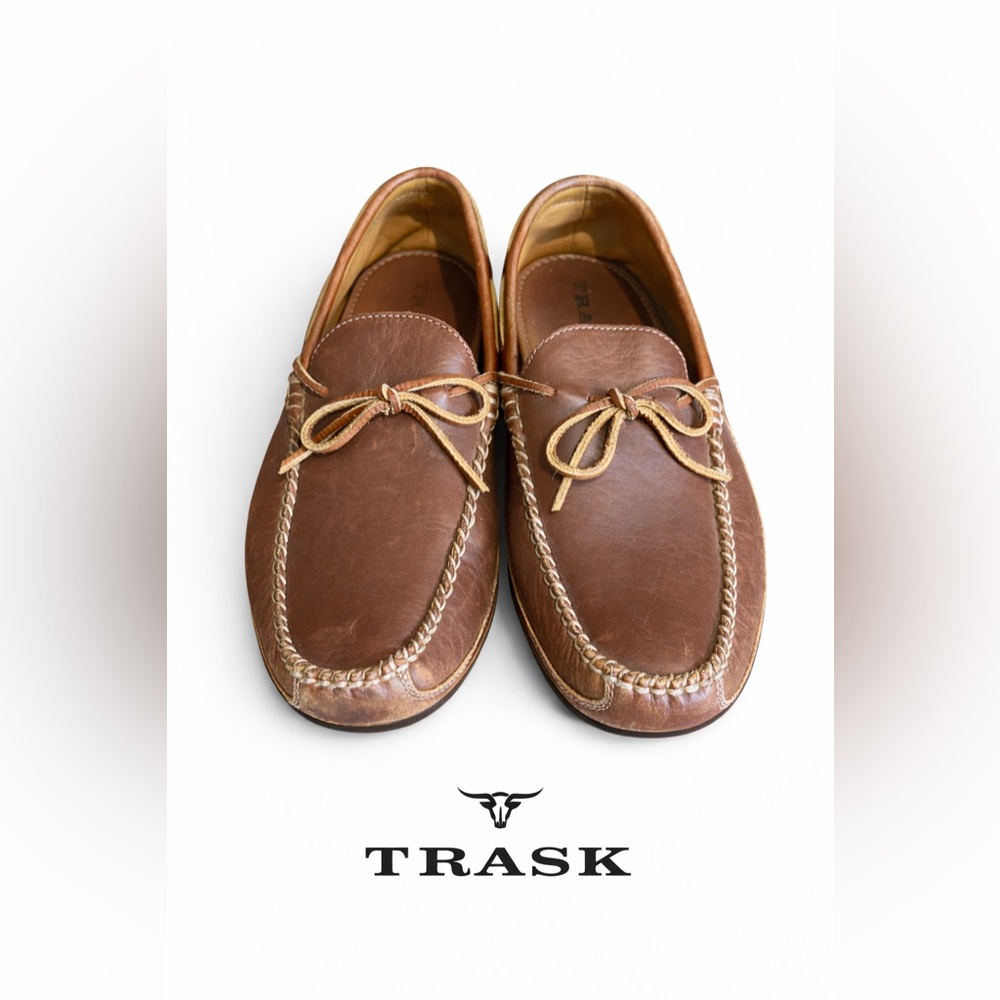 Trask Mens Brown Leather Driving Moccasins Tie Front Moccasin Toe Loafer size 10